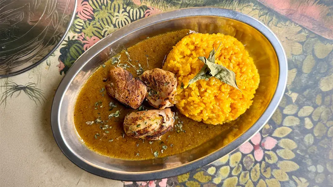 炭火焙煎 スリランカローストチキンカレー