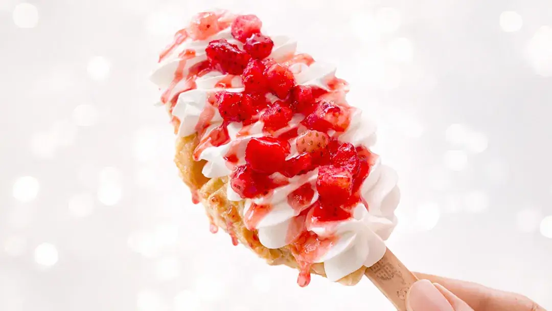 クロッフルストロベリー